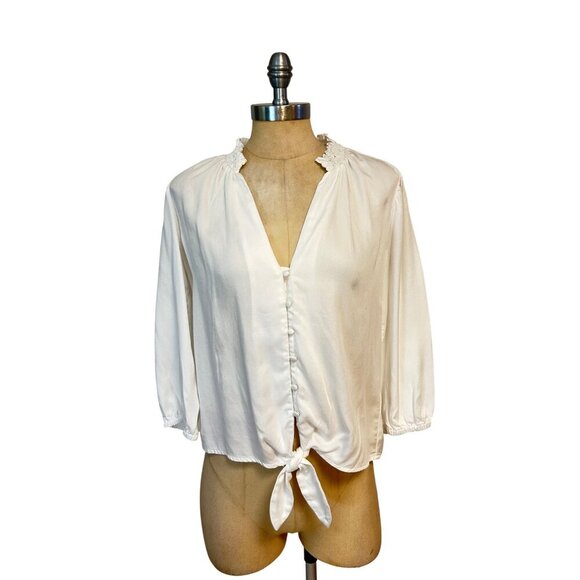 White House Black Market Pretty Essential Blouse With Tie Waist NWT Small - Picture 5 of 8